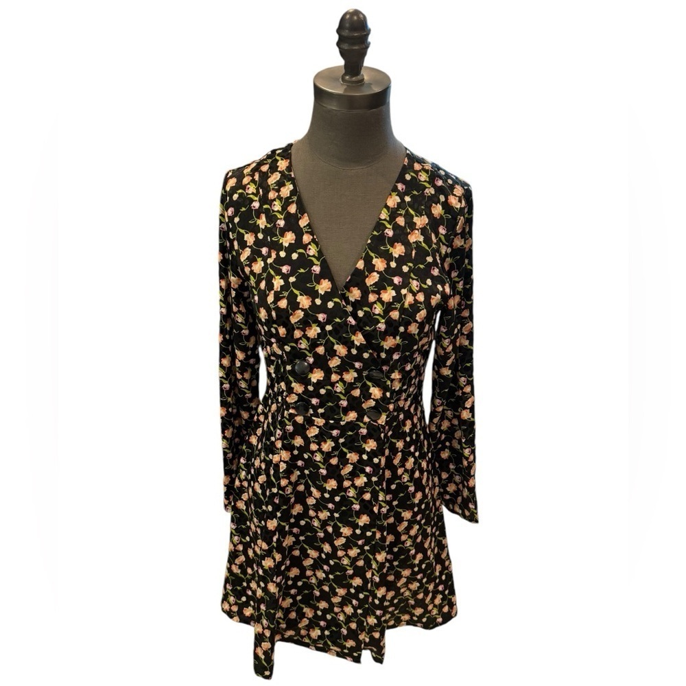 ASOS Petite Floral Wrap Dress Button Front 6P NWT
